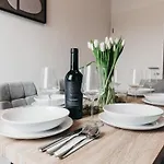 דירה Atlas 4 Oberhausen, 3 Zimmer, Naehe Bahnhof, Westfield Centro אוברהאוזן