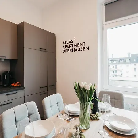 Atlas 4 Oberhausen, 3 Zimmer, Naehe Bahnhof, Westfield Centro Oberhausen (North Rhine-Westphalia)