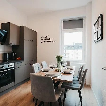 Apartment Atlas 4 Oberhausen, 3 Zimmer, Naehe Bahnhof, Westfield Centro *