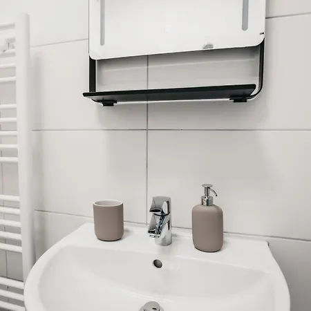 Atlas 4 Oberhausen, 3 Zimmer, Naehe Bahnhof, Westfield Centro * Oberhausen (North Rhine-Westphalia)