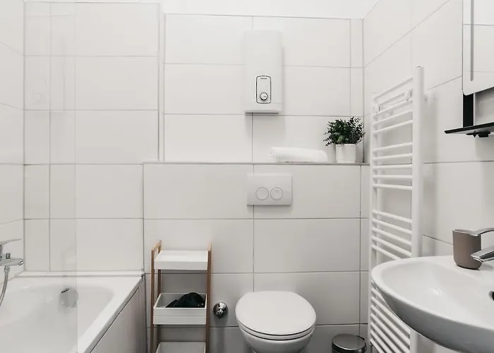 Atlas 4 Oberhausen, 3 Zimmer, Naehe Bahnhof, Westfield Centro Apartment *