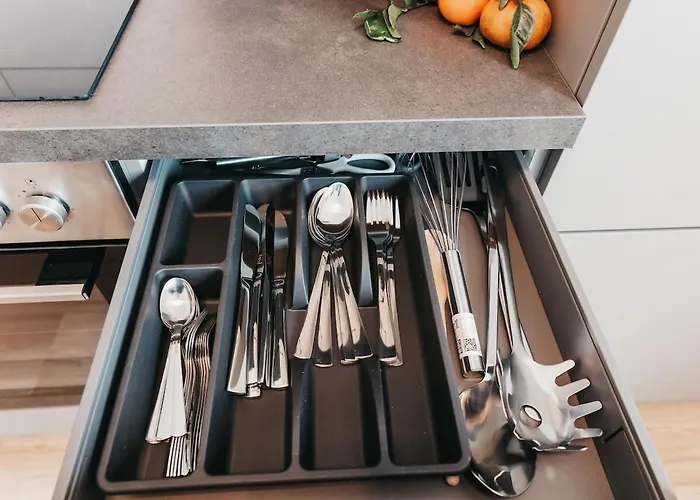 Atlas 4 Oberhausen, 3 Zimmer, Naehe Bahnhof, Westfield Centro Oberhausen (North Rhine-Westphalia)